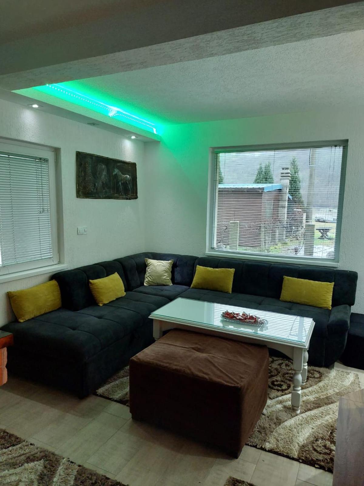 Lakeview Rest Home Конич Екстериор снимка